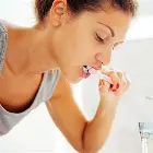 How to Rebuild Gums Naturally: 8 Effective Ways to Improve Gum Health signs of unhealthy gums and gum recession